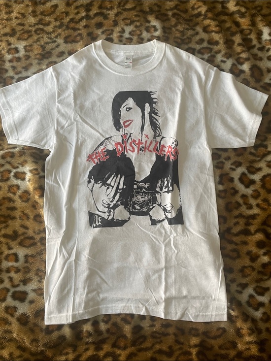 M&O Gold Other - White Short-Sleeve Band Graphic Tee - The Distillers Design